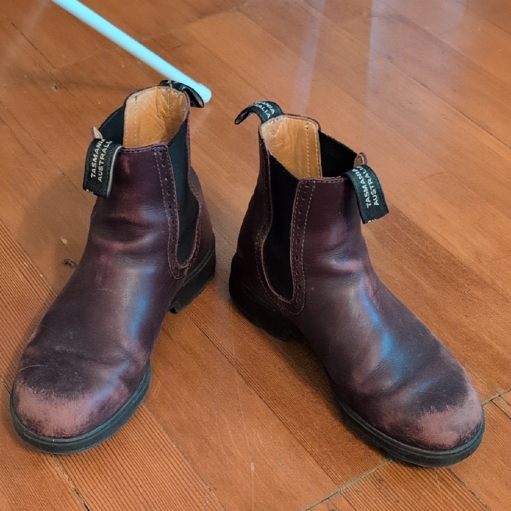 Aus 6.5 Blundstone Maroon Leather Boots